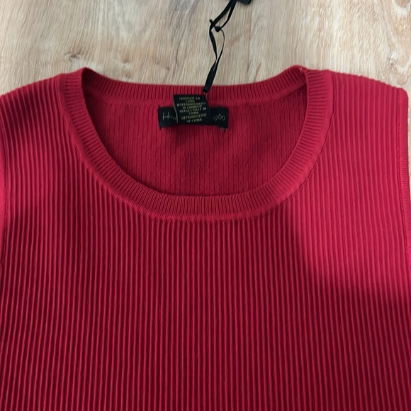 NWT House of Harlow 1960 crop top, color wine , size medium. - Picture 2 of 5